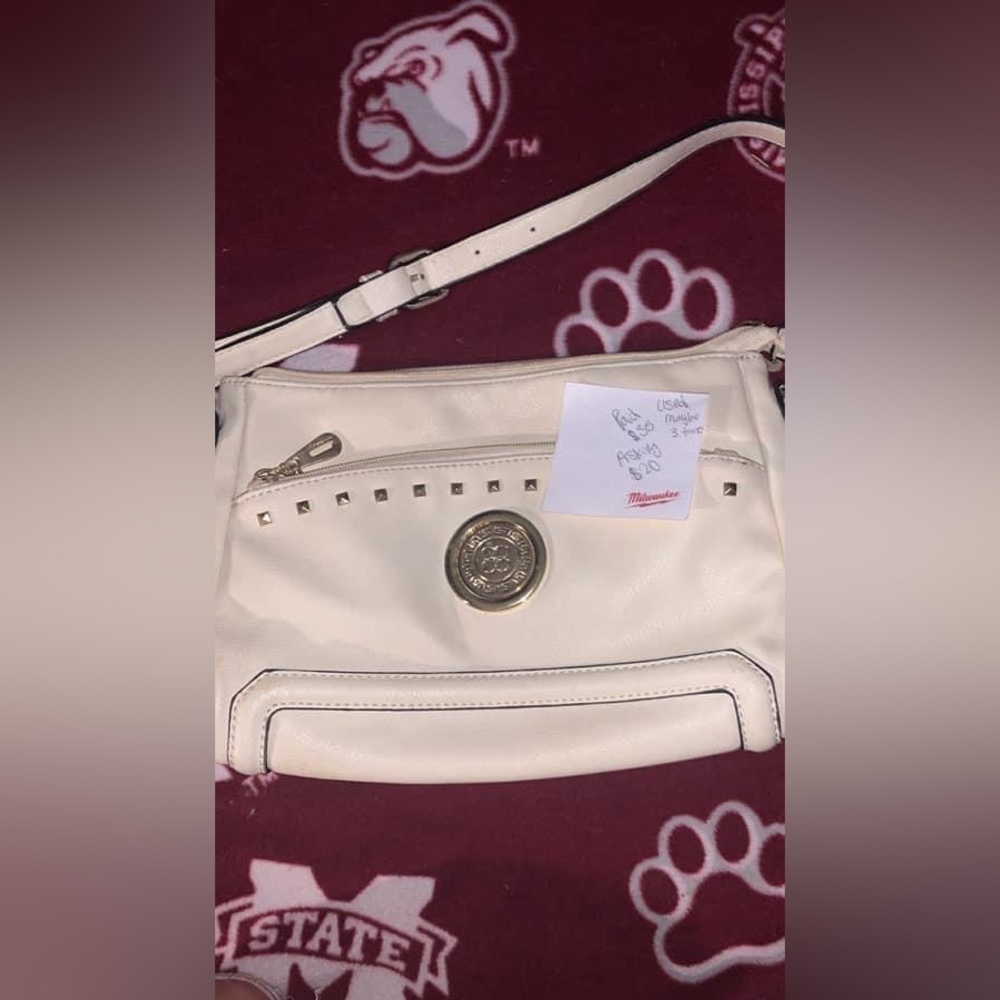 Medium sized purse